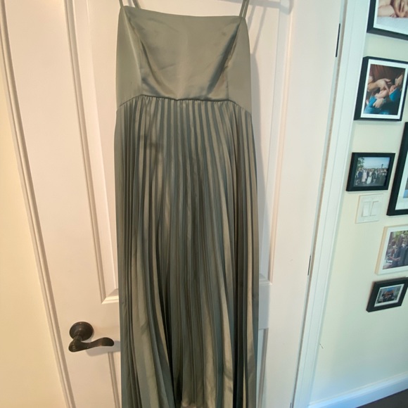 Abercrombie & Fitch Pleated Midi Dress, Sage green - Picture 2 of 5